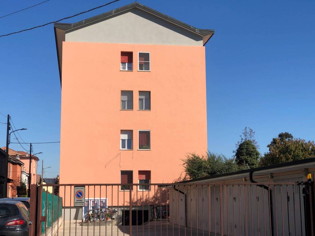 appartamento in vendita a Siziano in zona Campomorto