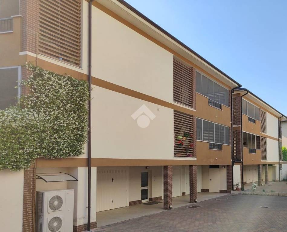 appartamento in vendita a Siziano