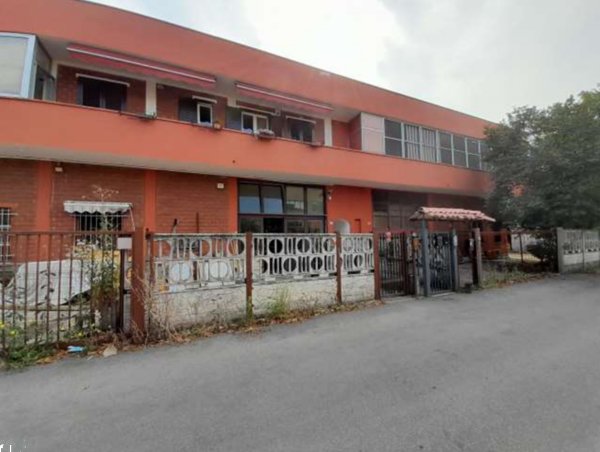 capannone in vendita a Siziano