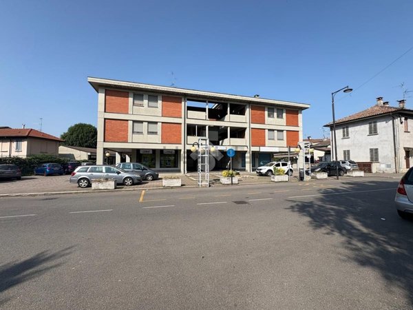 ufficio in vendita a Siziano