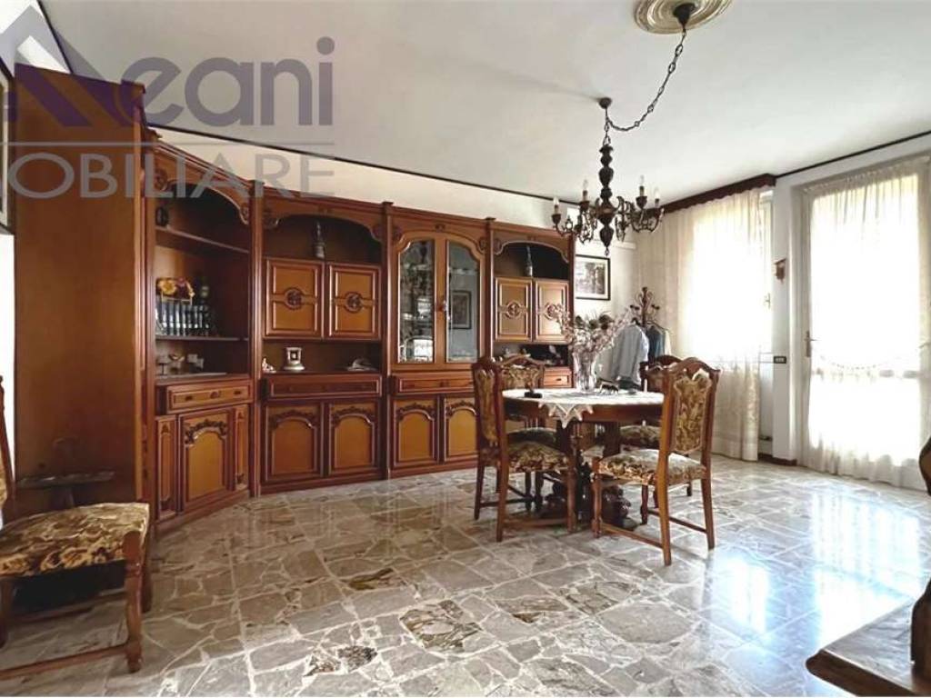 casa indipendente in vendita a Siziano