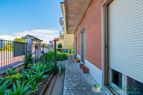 casa indipendente in vendita a Siziano