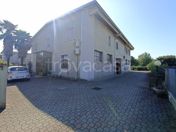 casa indipendente in vendita a Siziano