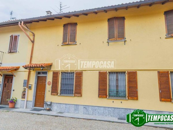 casa indipendente in vendita a Siziano