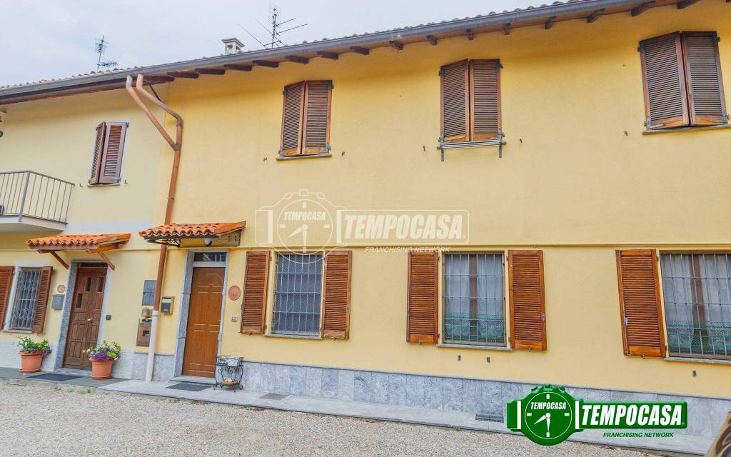 casa indipendente in vendita a Siziano