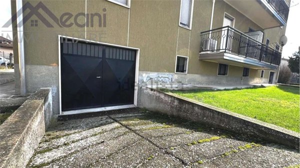 locale di sgombero in vendita a Siziano