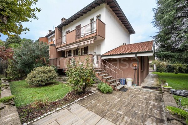 casa indipendente in vendita a Siziano