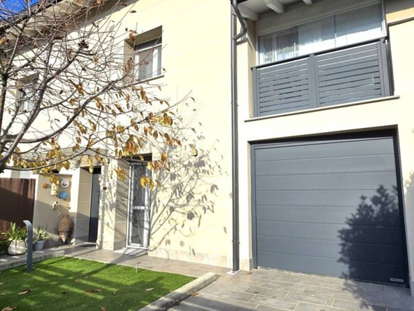 casa indipendente in vendita a Siziano