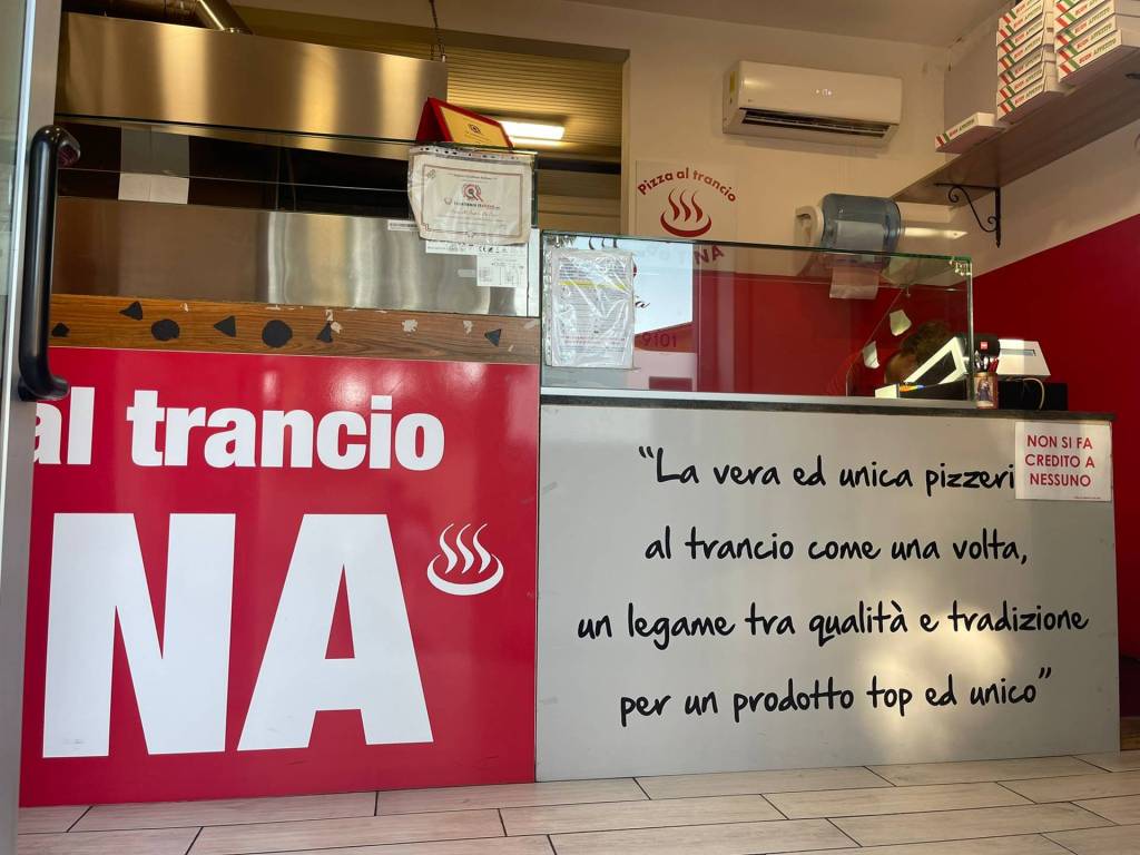 negozio in vendita a Siziano