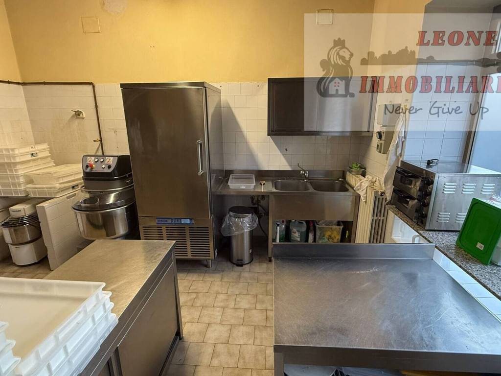 ufficio in vendita a Siziano