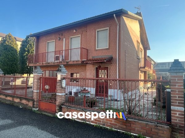 casa indipendente in vendita a Siziano