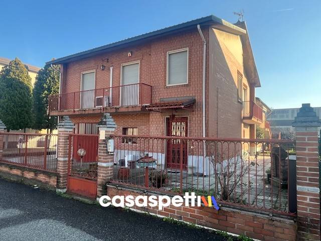 casa indipendente in vendita a Siziano