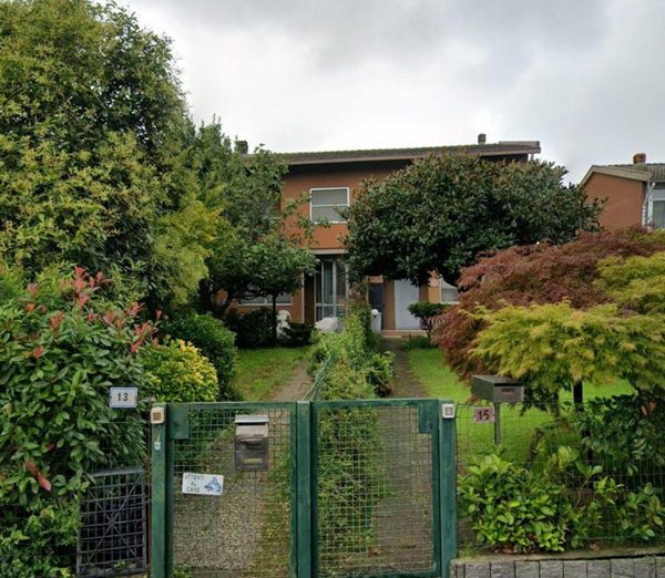 casa indipendente in vendita a Siziano