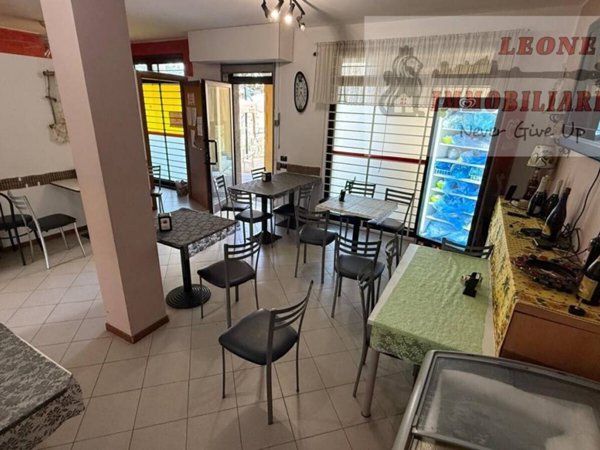 negozio in vendita a Siziano
