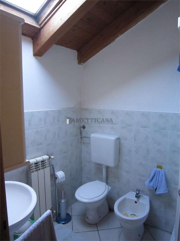 negozio in vendita a Siziano