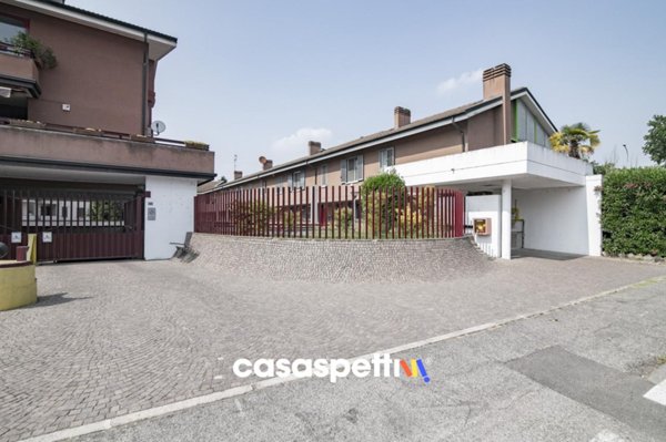 casa indipendente in vendita a Siziano