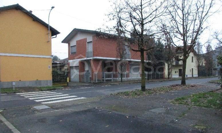 casa indipendente in vendita a Siziano