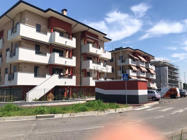 appartamento in vendita a Siziano in zona Campomorto