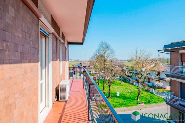 appartamento in vendita a Siziano in zona Campomorto
