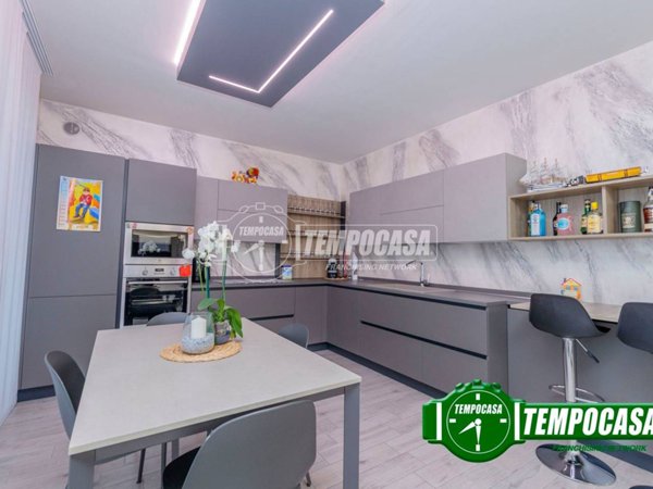 appartamento in vendita a Siziano in zona Campomorto