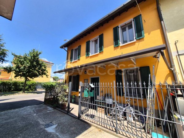 casa indipendente in vendita a Siziano in zona Campomorto