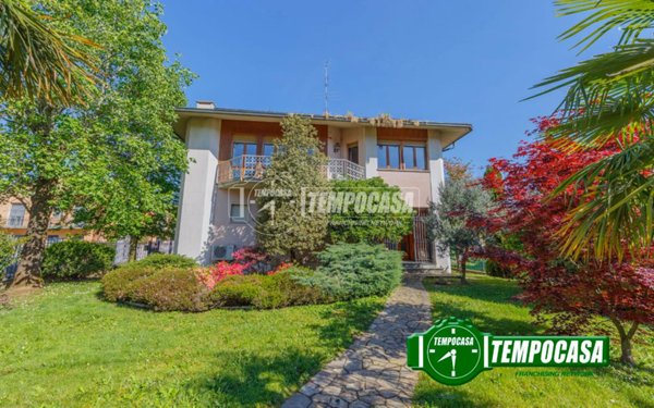 casa indipendente in vendita a Siziano in zona Campomorto