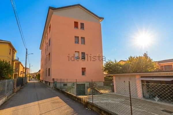 appartamento in vendita a Siziano in zona Campomorto