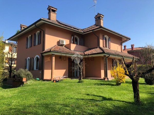 casa indipendente in vendita a Siziano in zona Campomorto
