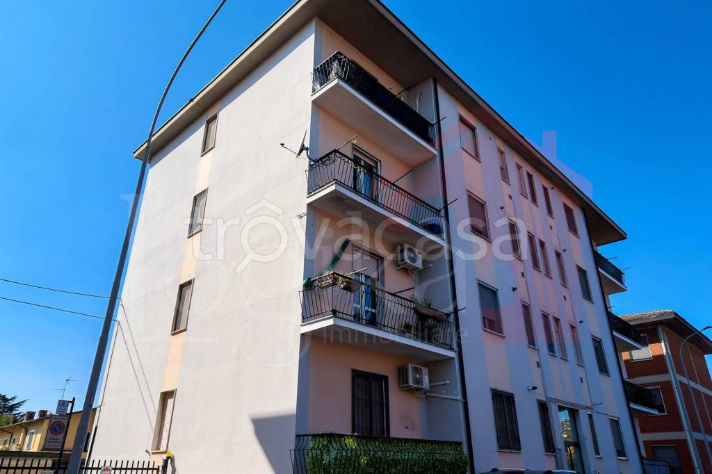 appartamento in vendita a Siziano in zona Campomorto