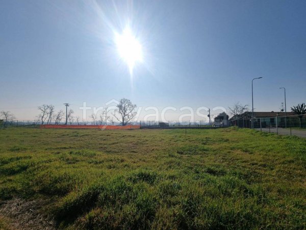 terreno edificabile in vendita a Sommo