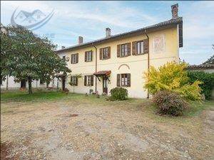 casa indipendente in vendita a Sommo