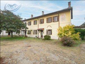 casa indipendente in vendita a Sommo