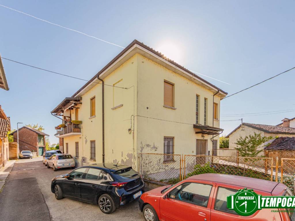 appartamento in vendita a Sommo in zona Travedo