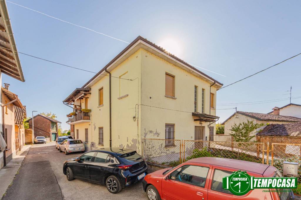 appartamento in vendita a Sommo in zona Travedo