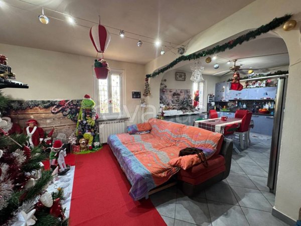 casa indipendente in vendita a Sommo in zona Travedo