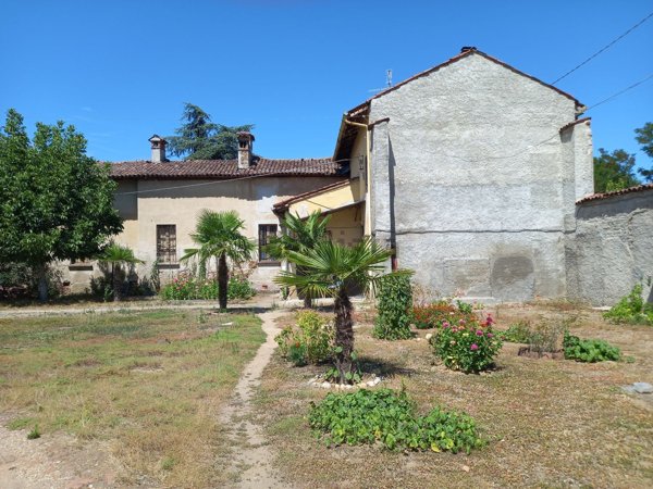 casale in vendita a Spessa in zona Sostegno