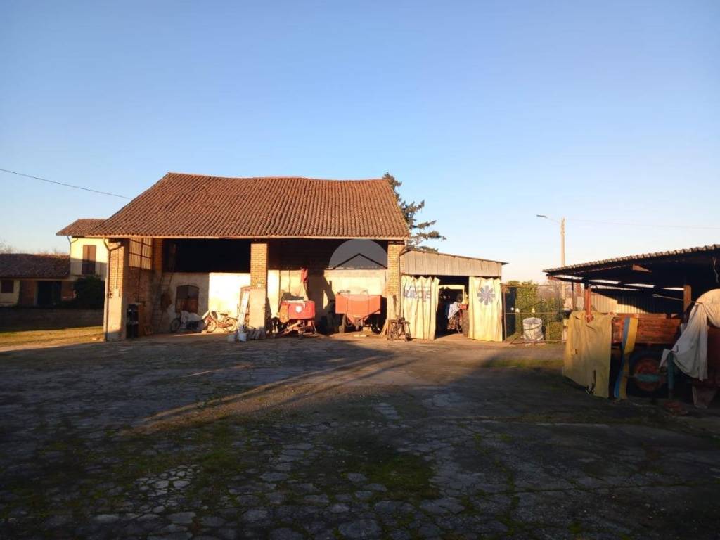 casa indipendente in vendita a Spessa in zona Sostegno