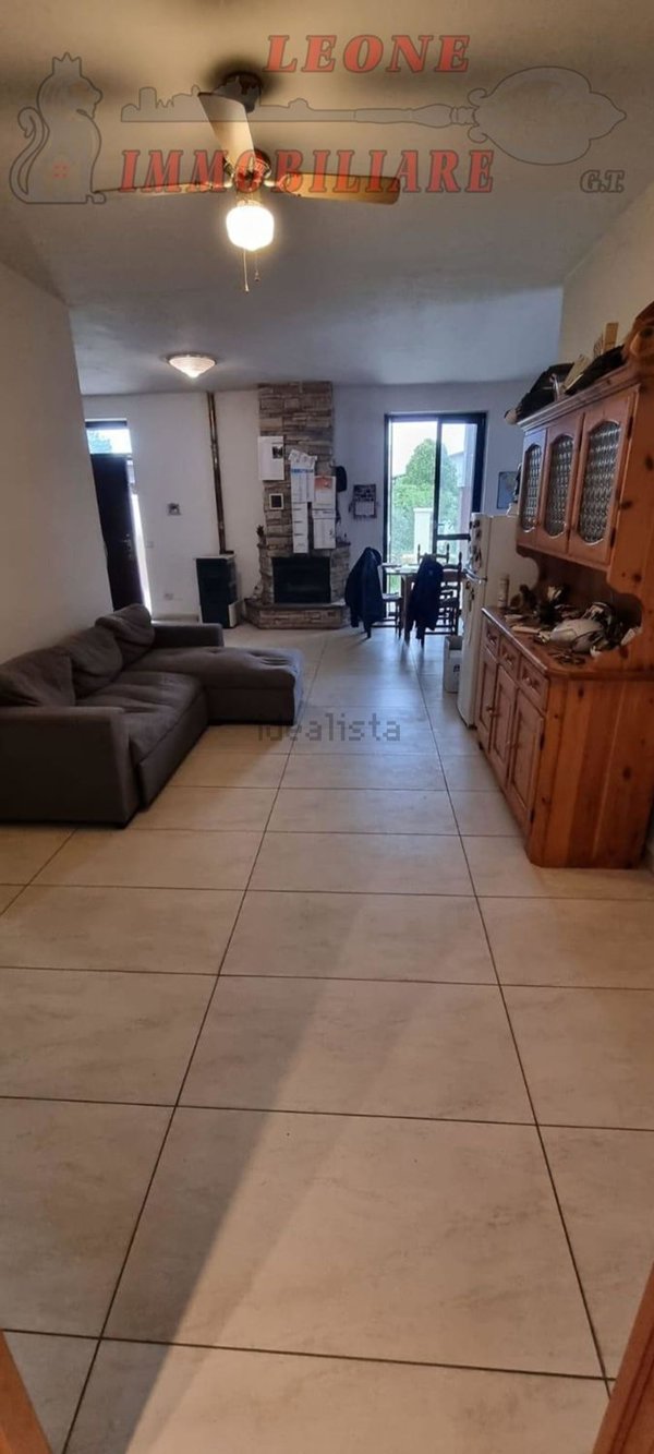 casa indipendente in vendita a Spessa