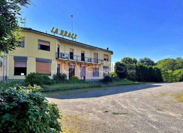 negozio in vendita a Spessa