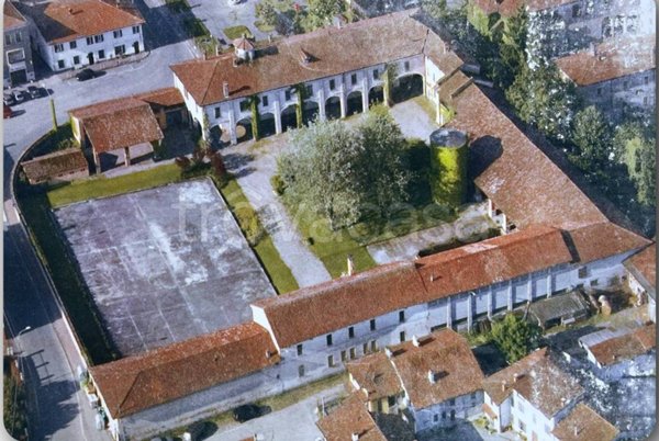 casale in vendita a Spessa
