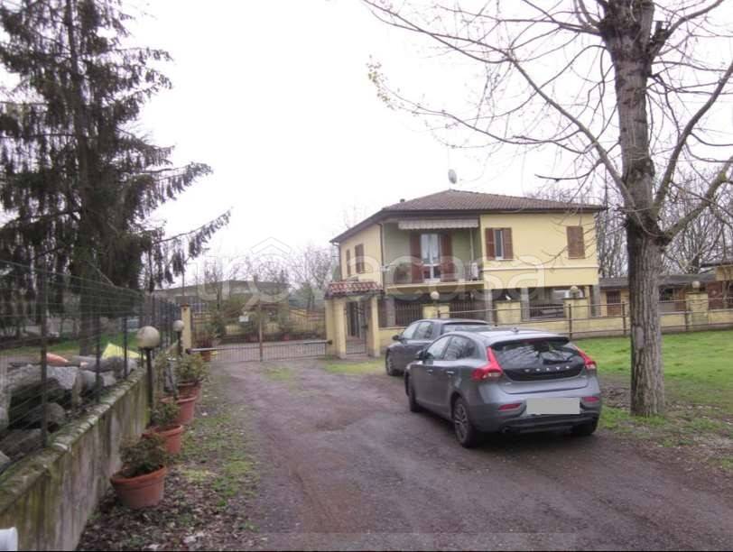casa indipendente in vendita a Spessa