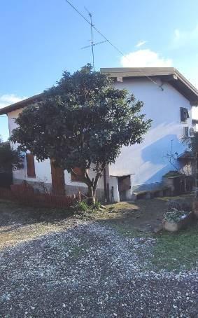 casa indipendente in vendita a Stradella in zona Santa Maria
