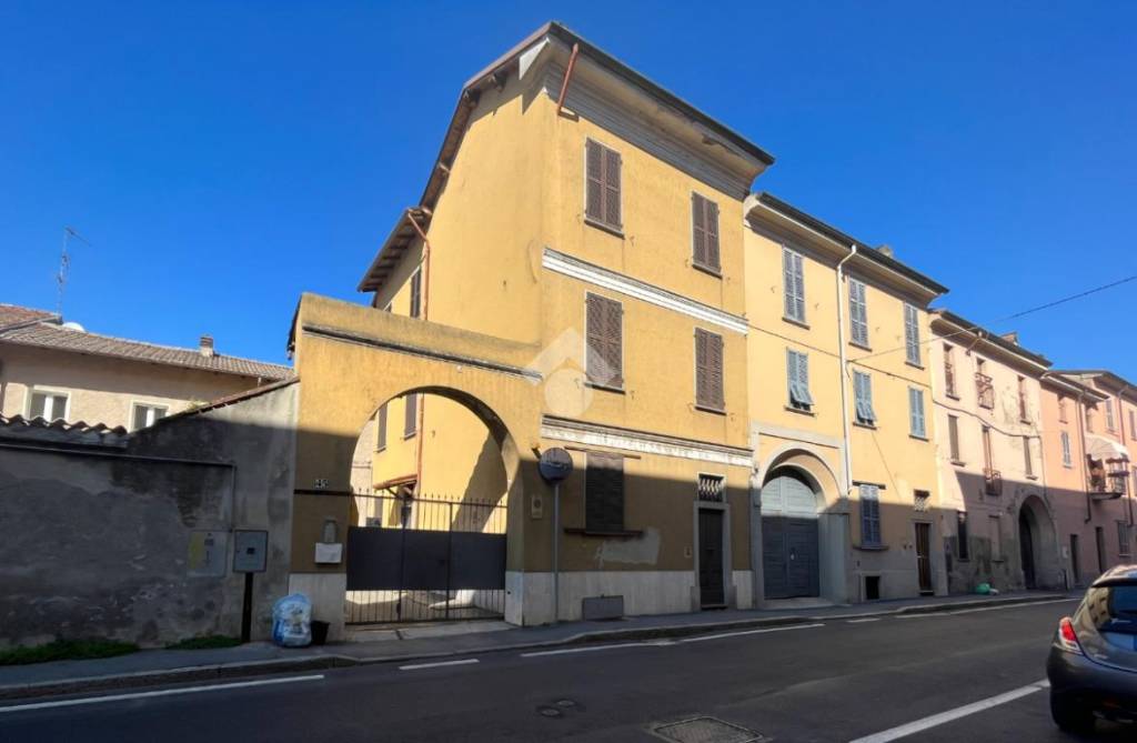 casa indipendente in vendita a Stradella