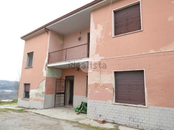 casa semindipendente in vendita a Stradella