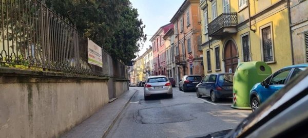 casa indipendente in vendita a Stradella