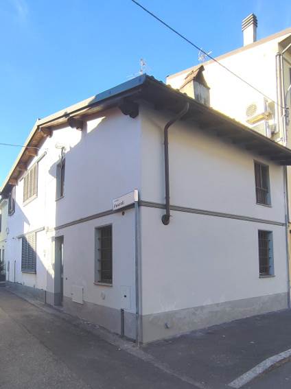 casa indipendente in vendita a Stradella