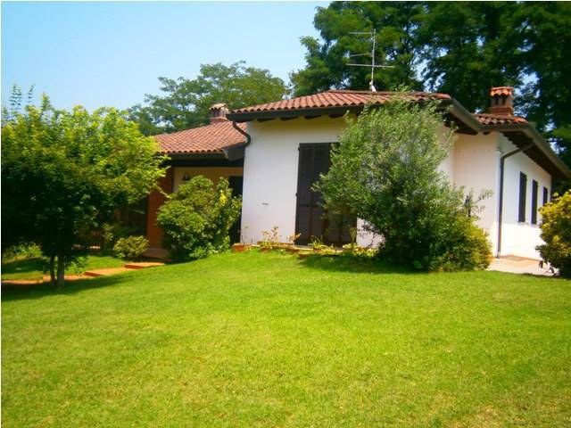 casa indipendente in vendita a Stradella