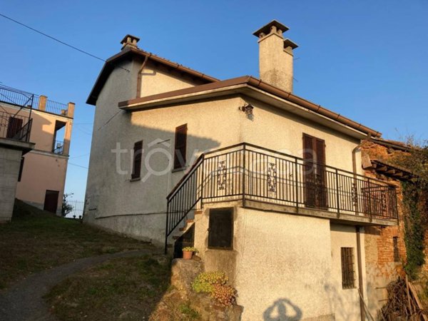 casa indipendente in vendita a Stradella in zona Solinga
