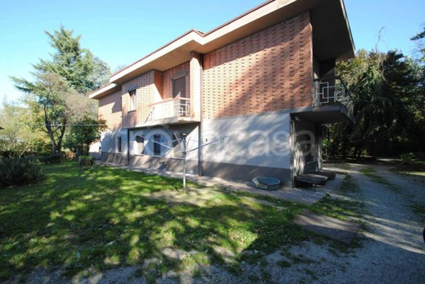 casa indipendente in vendita a Stradella