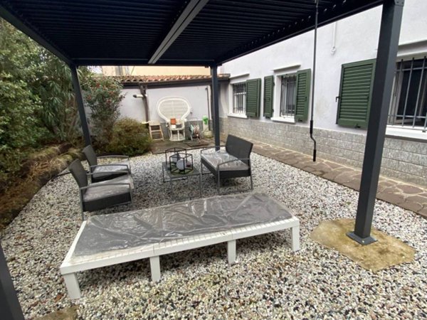 casa indipendente in vendita a Stradella